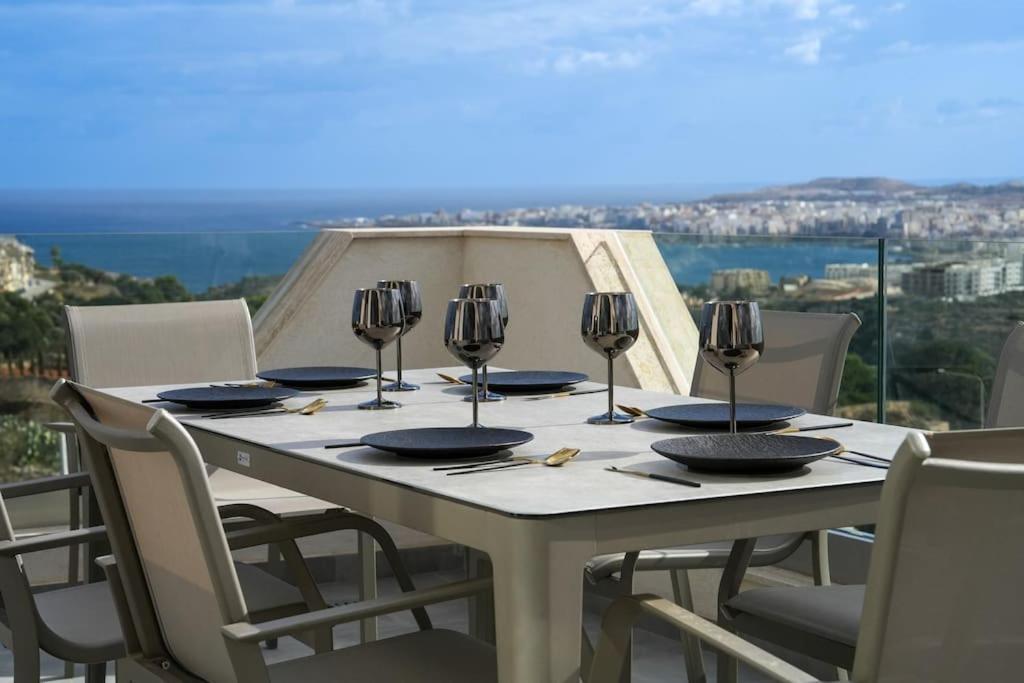 شقة Lux Sea&Country Views With Pool المليحة المظهر الخارجي الصورة